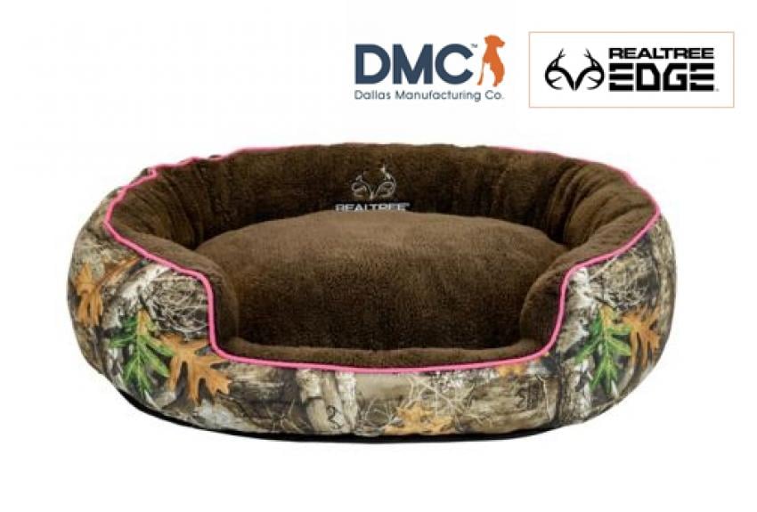 Realtree Max-4 EDGE Dog Bed with Pink Trim