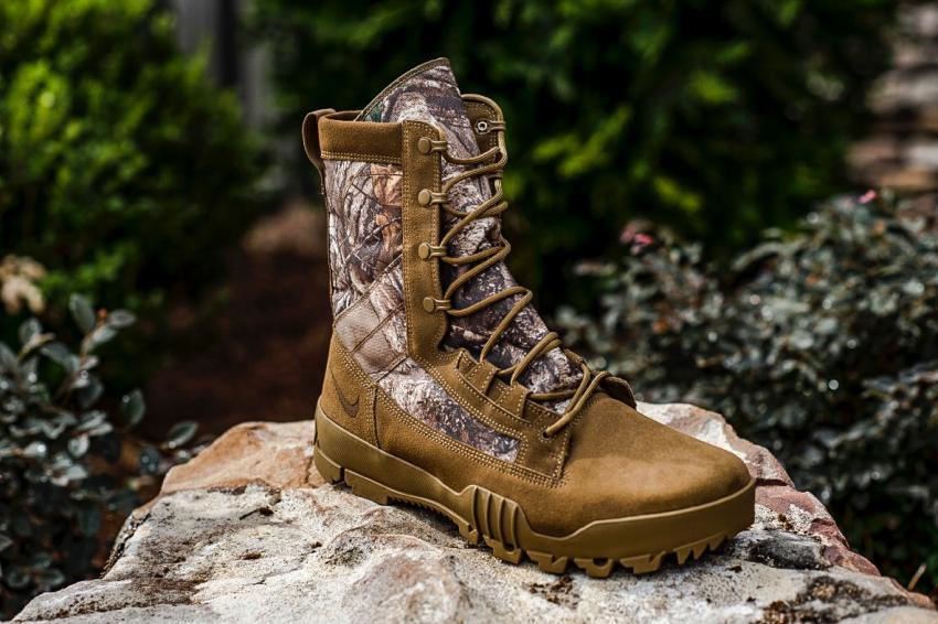 Realtree cheap nike boots